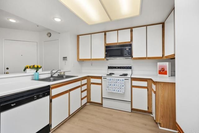 2800 Keller Dr. 306, Tustin, CA 92782