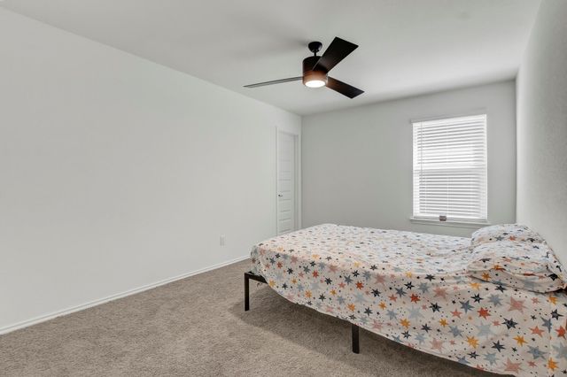 180 Outlaw DR, Jarrell, TX 76537