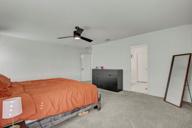 180 Outlaw DR, Jarrell, TX 76537