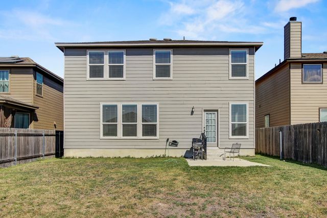 180 Outlaw DR, Jarrell, TX 76537