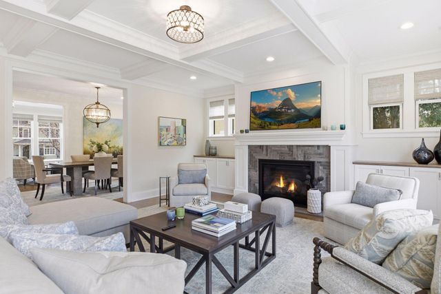 1774 Girard Avenue S, Minneapolis, MN 55403