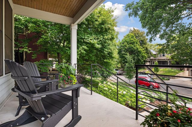 1774 Girard Avenue S, Minneapolis, MN 55403