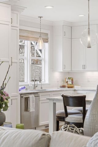 1774 Girard Avenue S, Minneapolis, MN 55403