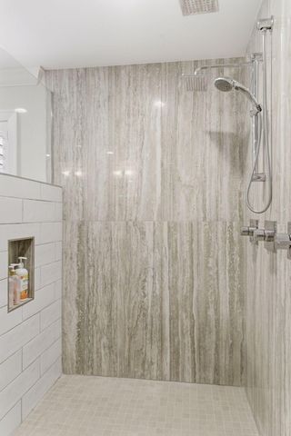 1774 Girard Avenue S, Minneapolis, MN 55403