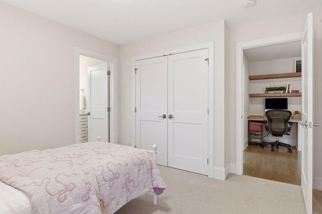 1774 Girard Avenue S, Minneapolis, MN 55403