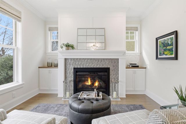 1774 Girard Avenue S, Minneapolis, MN 55403