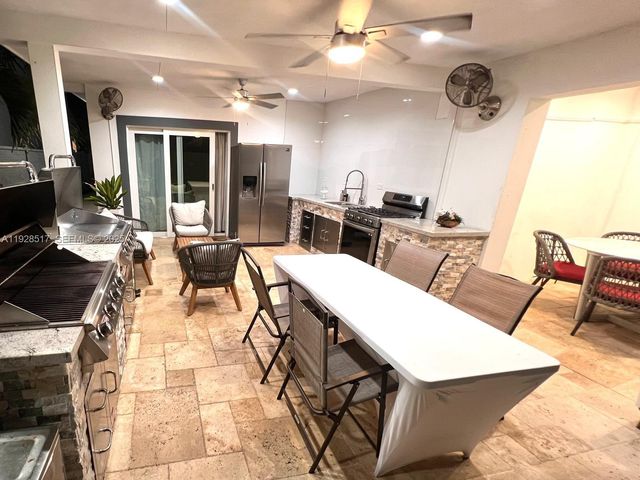 3675 SW 26th St, Miami, FL 33133