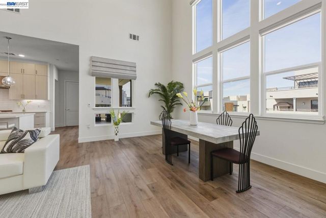 1748 Kilowatt Way 402, Fremont, CA 94539