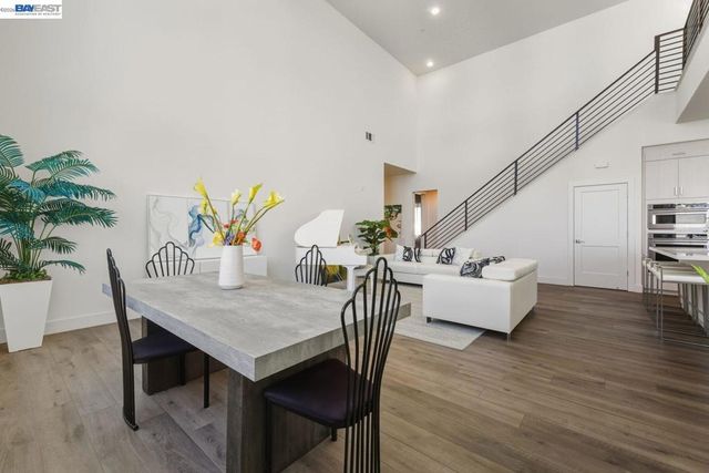 1748 Kilowatt Way 402, Fremont, CA 94539