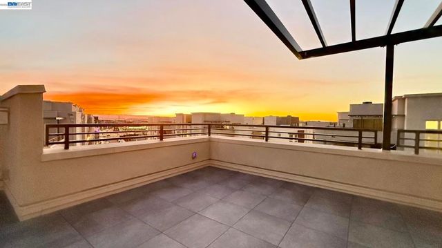 1748 Kilowatt Way 402, Fremont, CA 94539