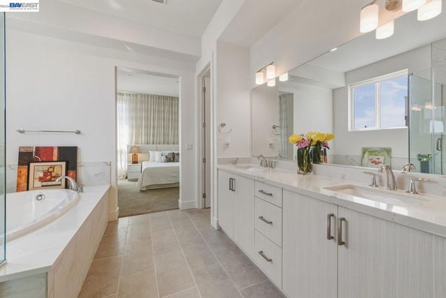 1748 Kilowatt Way 402, Fremont, CA 94539