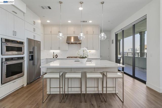 1748 Kilowatt Way 402, Fremont, CA 94539