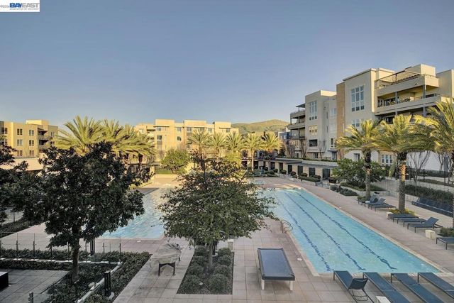 1748 Kilowatt Way 402, Fremont, CA 94539