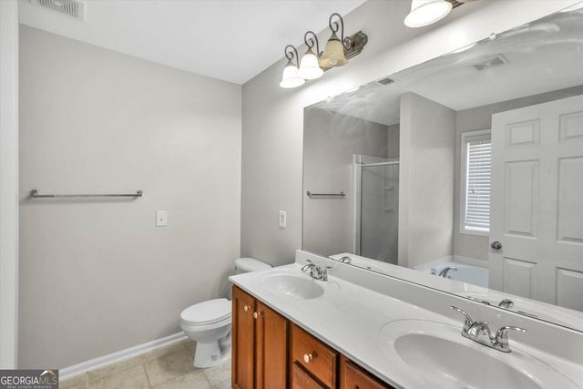 2389 Newbury Oaks Court, Lawrenceville, GA 30044