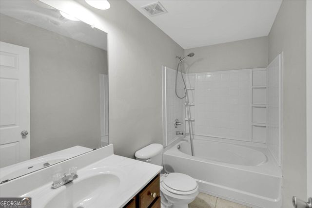 2389 Newbury Oaks Court, Lawrenceville, GA 30044