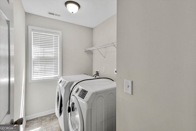 2389 Newbury Oaks Court, Lawrenceville, GA 30044