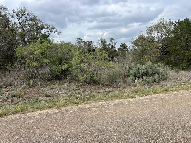 800 Fox RD, San Marcos, TX 78666
