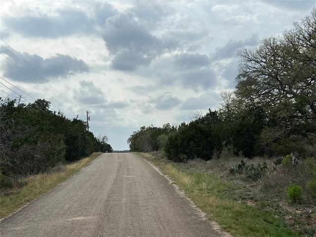 800 Fox RD, San Marcos, TX 78666