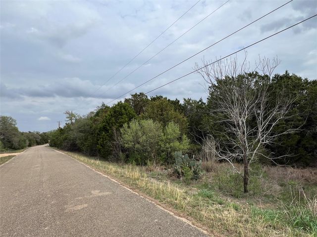 800 Fox RD, San Marcos, TX 78666