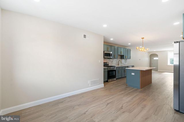 7705 PICKERING AVE, Philadelphia, PA 19150