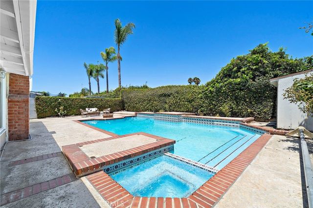 9357 Warbler Avenue, Fountain Valley, CA 92708