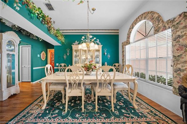 256 Countryside DR, Naples, FL 34104