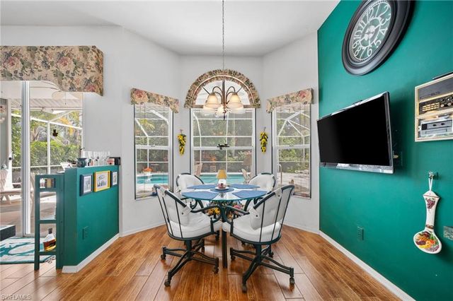 256 Countryside DR, Naples, FL 34104