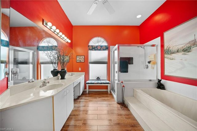 256 Countryside DR, Naples, FL 34104