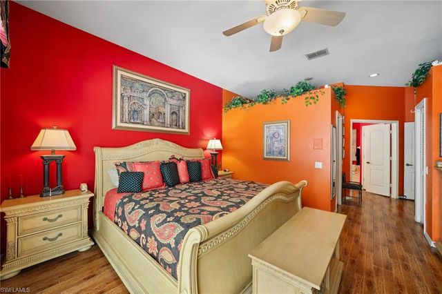 256 Countryside DR, Naples, FL 34104