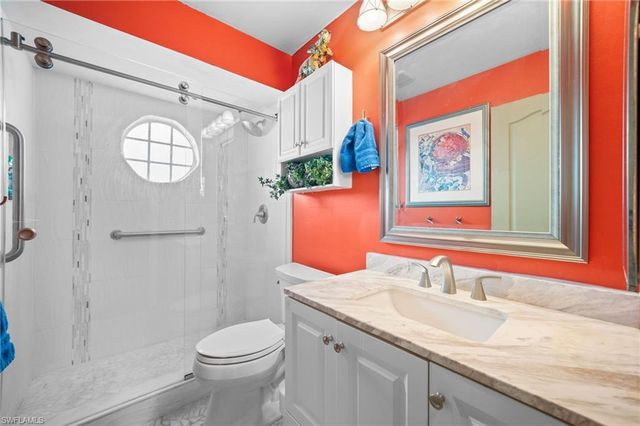 256 Countryside DR, Naples, FL 34104