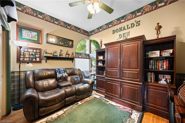 256 Countryside DR, Naples, FL 34104