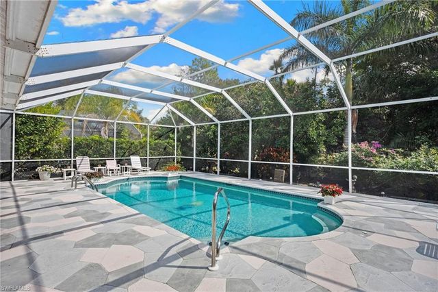 256 Countryside DR, Naples, FL 34104