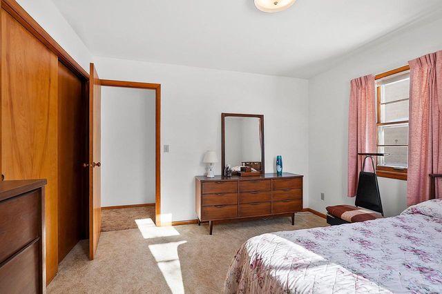 1717 DAGGETT STREET, Marinette, WI 54143