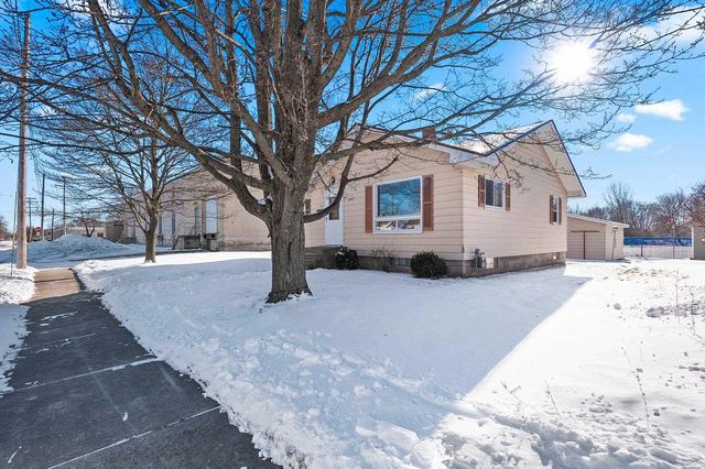 1717 DAGGETT STREET, Marinette, WI 54143