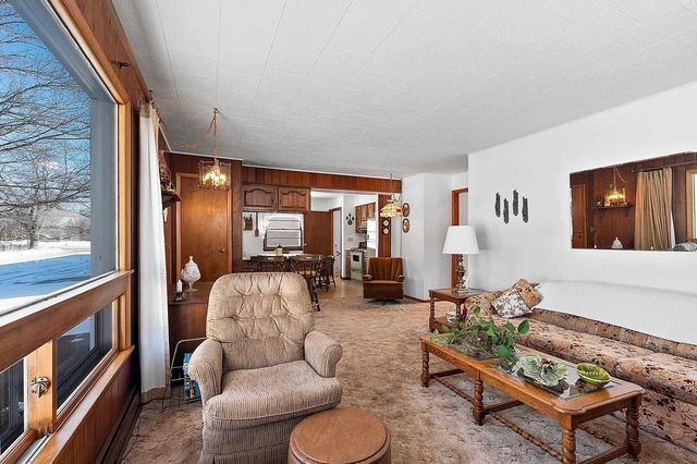 1717 DAGGETT STREET, Marinette, WI 54143