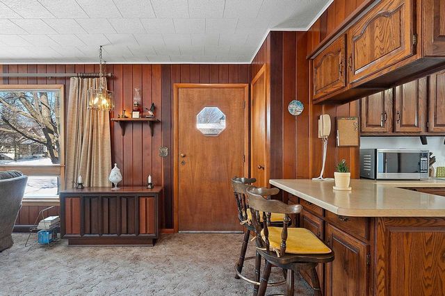 1717 DAGGETT STREET, Marinette, WI 54143