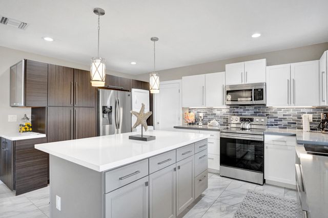 1236 NE 18TH Avenue B-C, Fort Lauderdale, FL 33304