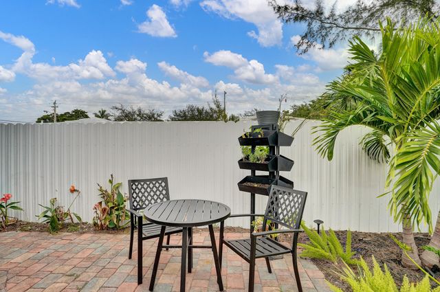1236 NE 18TH Avenue B-C, Fort Lauderdale, FL 33304