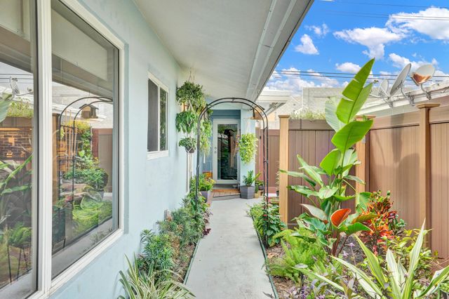 1236 NE 18TH Avenue B-C, Fort Lauderdale, FL 33304