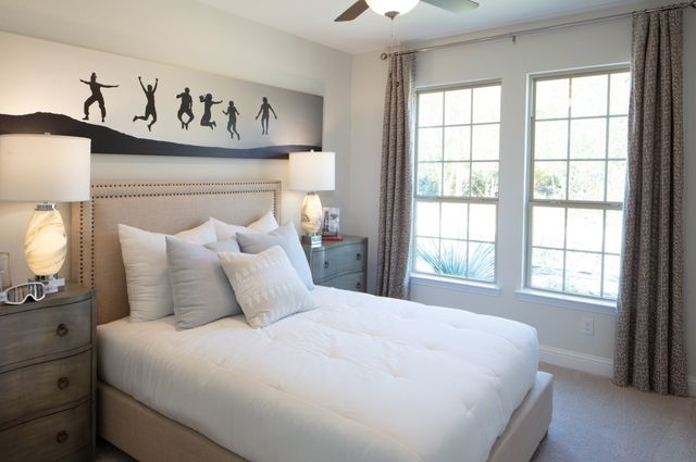 306 Trillium Street, Oak Point, TX 75068