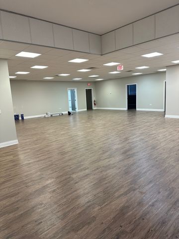 12410 W Horseshoe Drive 1, New Lenox, IL 60451