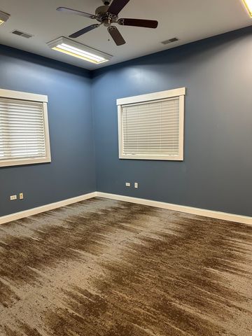 12410 W Horseshoe Drive 1, New Lenox, IL 60451