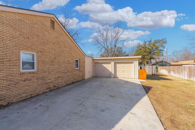 2719 N Athenian Ave, Wichita, KS 67204