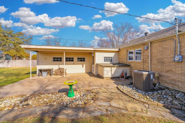 2719 N Athenian Ave, Wichita, KS 67204