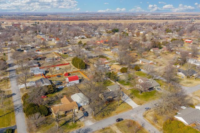 2719 N Athenian Ave, Wichita, KS 67204