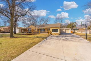 2719 N Athenian Ave, Wichita, KS 67204