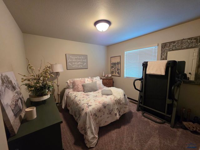 2730 JOHNSON RANCH RD, Rapid City, SD 57703