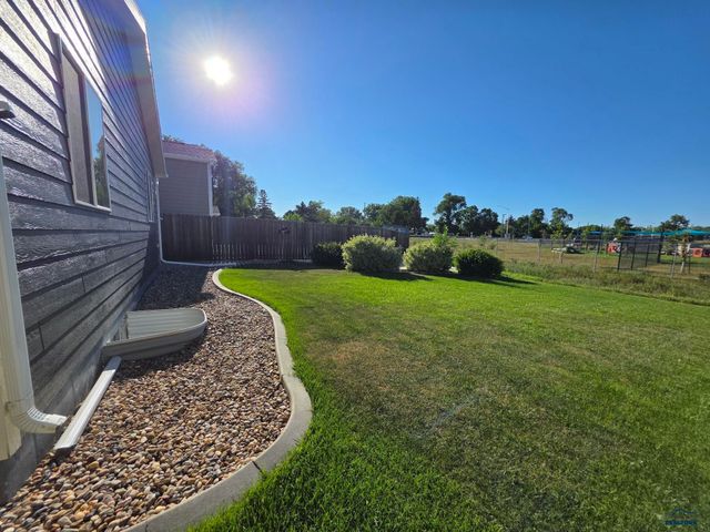 2730 JOHNSON RANCH RD, Rapid City, SD 57703