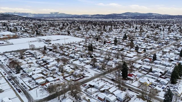 1127 E Princeton Ave, Spokane, DE 99207