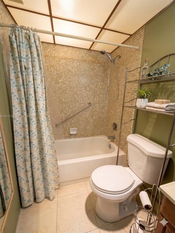 416 Burgundy I I, Delray Beach, FL 33484